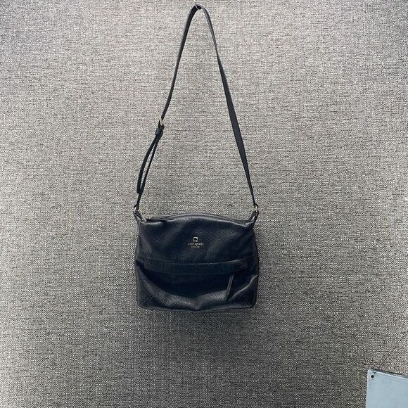 Kate Spade Crossbody Medium Leather Adjustable Strap Zip Pockets Minimalist - Picture 2 of 12